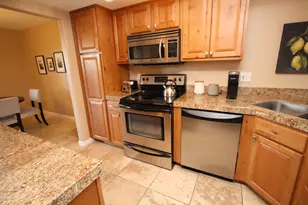 6651 N Campbell Ave, Tucson, AZ 85718 - Photo 6