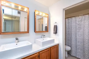 6655 N Canyon Crest Dr, Tucson, AZ 85750 - Photo 8