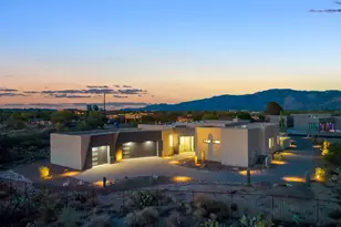 11932 N Vista Del Sol, Oro Valley, AZ 85742 - Photo 2