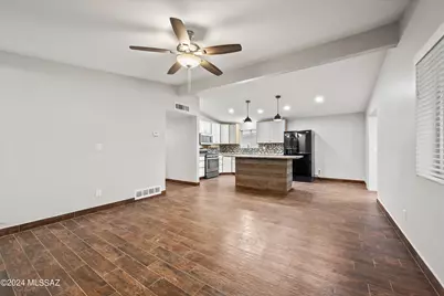 8311 E Appomattox Street, Tucson, AZ 85710 - Photo 8