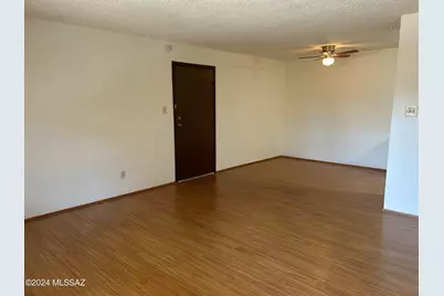 6331 N Barcelona Court #914, Tucson, AZ 85704 - Photo 2