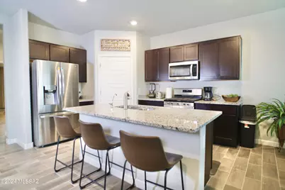 2725 E Calle Joya De Ventura, Tucson, AZ 85706 - Photo 2