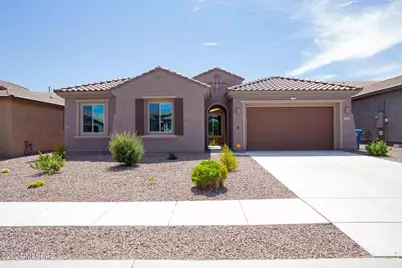 722 E Romsdalen, Oro Valley, AZ 85755 - Photo 1
