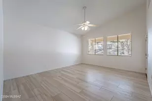 38194 S Samaniego Dr, Tucson, AZ 85739 - Photo 10