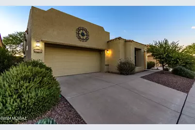 716 W Shadow Wood Street, Green Valley, AZ 85614 - Photo 1