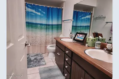 101 W Calle Montana Jack, Green Valley, AZ 85614 - Photo 2