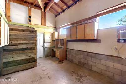 1915 S Cody Loop Road, Oracle, AZ 85623 - Photo 46