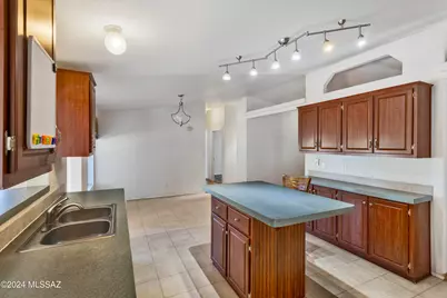 1915 S Cody Loop Road, Oracle, AZ 85623 - Photo 6