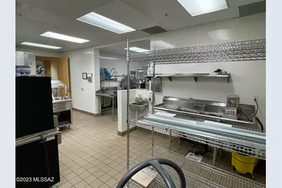 2010 N Camino Serna, Tucson, AZ 85715 - Photo 8