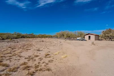 1100 W Calle Privada, Sahuarita, AZ 85629 - Photo 28