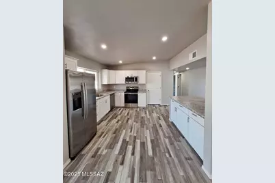 6932 E 4th Street, Tucson, AZ 85710 - Photo 34