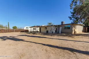 3748 S Amos Pl, Tucson, AZ 85730 - Photo 10