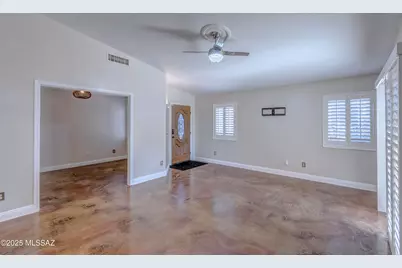 5577 W Painted Cliff Drive, Marana, AZ 85658 - Photo 8