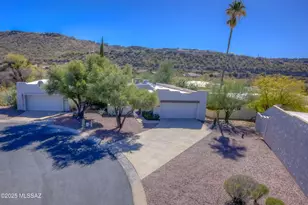 7472 E Serenity Ln, Tucson, AZ 85750 - Photo 2