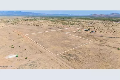 28 Acres Chiricahua Drive #-, Pearce, AZ 85625 - Photo 2