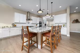 13725 N Hidden Springs Dr, Oro Valley, AZ 85755 - Photo 4