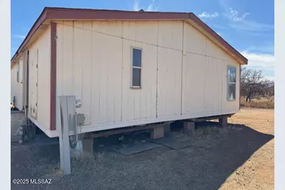 433 E Camino De Pampas, Huachuca City, AZ 85616 - Photo 18
