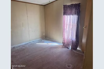 433 E Camino De Pampas, Huachuca City, AZ 85616 - Photo 8