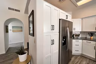 5848 N Bright Star Dr, Tucson, AZ 85718 - Photo 12