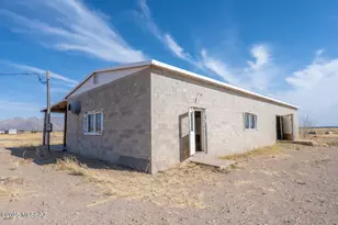 3923 W Thompson Rd, Elfrida, AZ 85610 - Photo 6