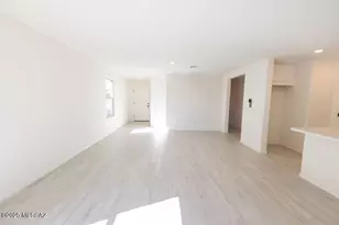 4723 S Verdin Vly Dr, Tucson, AZ 85730 - Photo 4