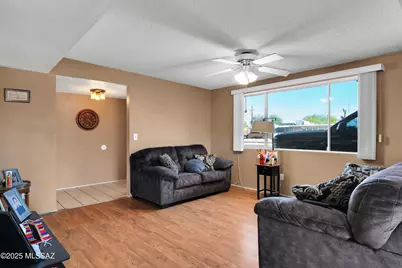 8513 E 20th Street, Tucson, AZ 85710 - Photo 14