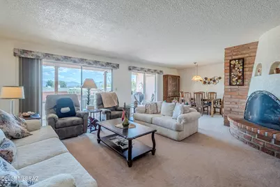 723 S Los Zafiros, Green Valley, AZ 85614 - Photo 6