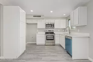 7735 E Basswood Pl, Tucson, AZ 85730 - Photo 10