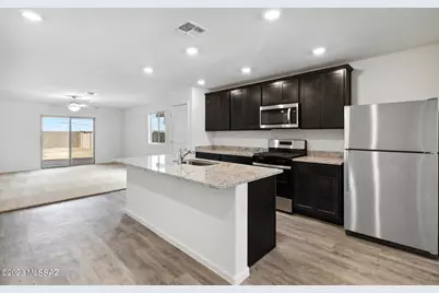 21972 E Wayward Lane, Red Rock, AZ 85145 - Photo 4