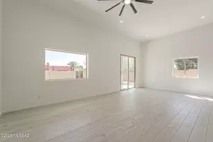 121 W Calle Escudilla, Green Valley, AZ 85614 - Photo 8