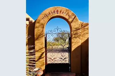 5480 W Sharpshooter Court, Tucson, AZ 85743 - Photo 6