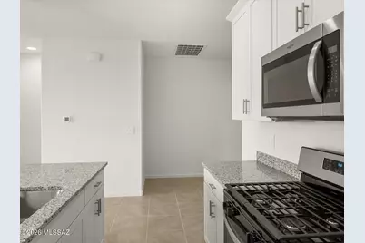 8302 S Cabari Mine Way, Tucson, AZ 85747 - Photo 4