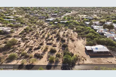 9745 N Calle Loma Linda, Oro Valley, AZ 85737 - Photo 12