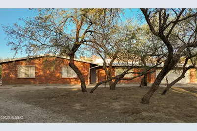 9745 N Calle Loma Linda, Oro Valley, AZ 85737 - Photo 4