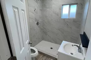 1385 E Hedrick Dr, Tucson, AZ 85719 - Photo 8