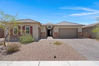 10630 N Iron Peak Drive, Tucson, AZ 85742 - Photo 4