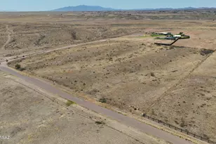 89 Curly Horse Ranch Rd, Sonoita, AZ 85637 - Photo 12