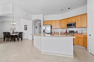 13879 N Big Wash Overlook Pl Pl, Oro Valley, AZ 85739 - Photo 10