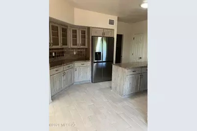 1044 W Camino Del Desierto, Green Valley, AZ 85614 - Photo 10