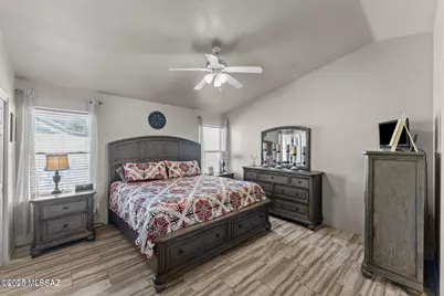 8902 N Soft Winds Drive, Tucson, AZ 85742 - Photo 16