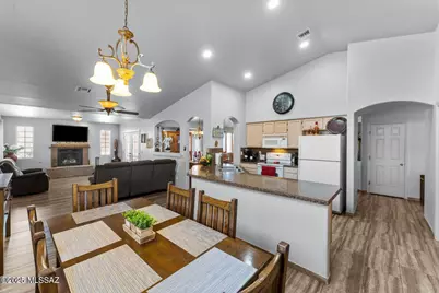 8902 N Soft Winds Drive, Tucson, AZ 85742 - Photo 12