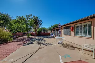 321 S Abrego Dr, Green Valley, AZ 85614 - Photo 42