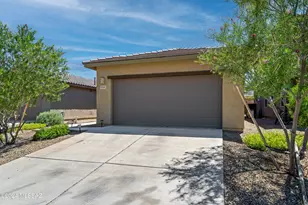 6997 W Hedge Rose Dr, Tucson, AZ 85757 - Photo 2