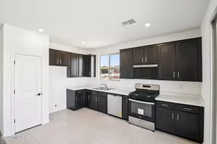 6225 S Raiden Rd, Tucson, AZ 85746 - Photo 2