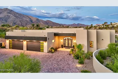 6138 N Jochums Drive, Tucson, AZ 85718 - Photo 1