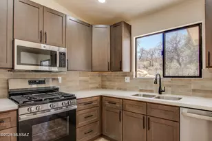 320 N Estill Dr, Oracle, AZ 85623 - Photo 2