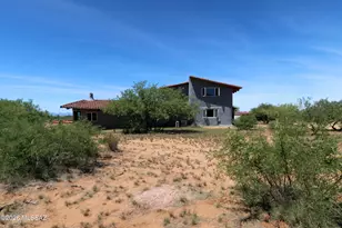 586 N Treaty Hill Trail, Saint David, AZ 85630 - Photo 2