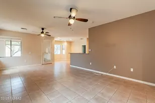 503 W Shadow Wood St, Green Valley, AZ 85614 - Photo 8