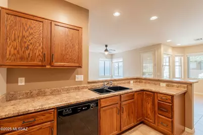 503 W Shadow Wood St, Green Valley, AZ 85614 - Photo 16