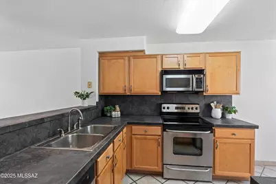 5675 N Camino Esplendora #5228, Tucson, AZ 85718 - Photo 6